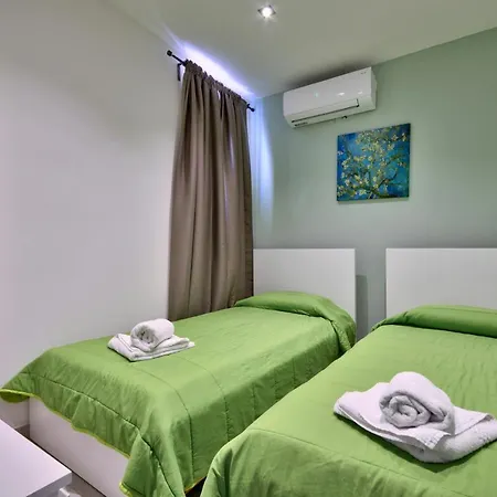 The Strand Penthouse * Gzira